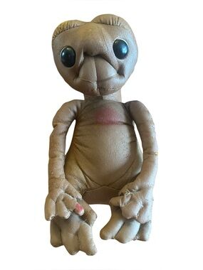 Kamar E.T. Extra Terrestrial Plush 1982 Universal Studios Vintage ET Doll Toy